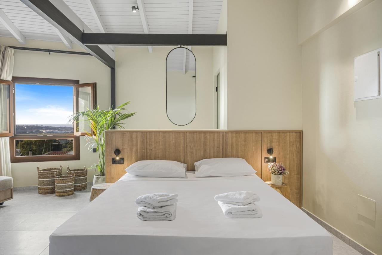 Achatis Suites Hersónissos Extérieur photo